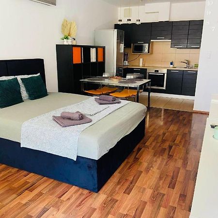 Corvin Boutique Apartment Parking In The Plaza Budapeşte Dış mekan fotoğraf
