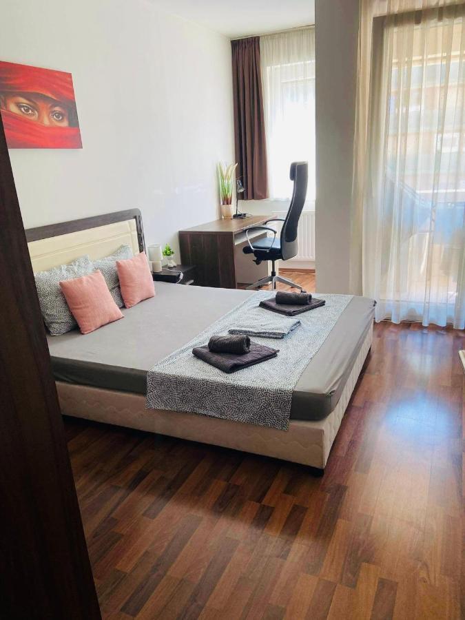 Corvin Boutique Apartment Parking In The Plaza Budapeşte Dış mekan fotoğraf