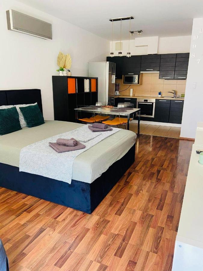 Corvin Boutique Apartment Parking In The Plaza Budapeşte Dış mekan fotoğraf